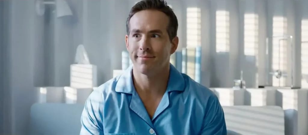 Ryan Reynolds in Free Guy - Illustration photo for the Ryan Reynolds Net Worth article