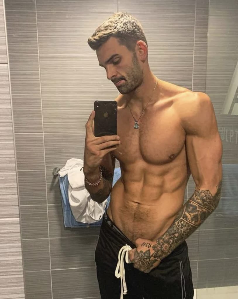 Photo de Adam Collard Nude 