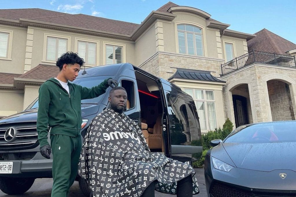 Star tiktok JB (@jbalwaysfresh)