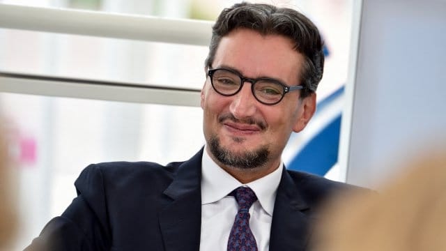 Holding à bruxelles de Giovanni Ferrero