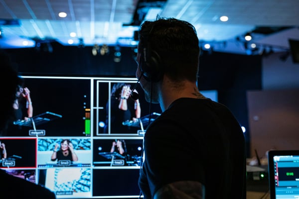 Wouter Vandenhaute et Erik Watte: Le Virage Médiatique d’un Magnat