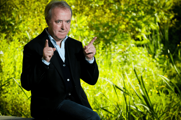 Herman Schueremans : L’Architecte des Festivals Belges avec une Fortune de Plus de 46 Millions d’Euros