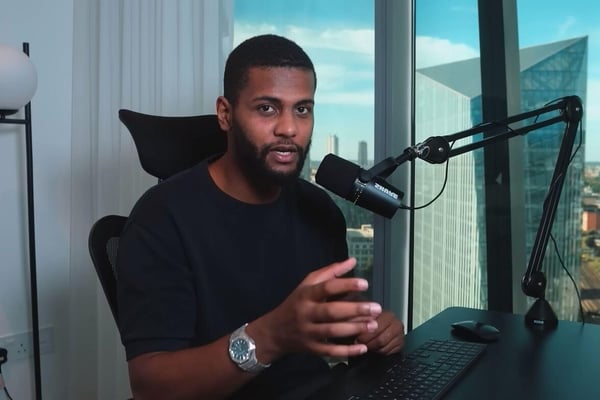 Yomi Denzel : À 28 Ans, Une Ascension Fulgurante dans l’E-commerce