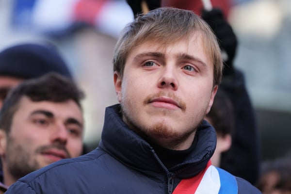 Louis Boyard : fortune, salaire de député, et controverse médiatique autour de ses revenus en 2025