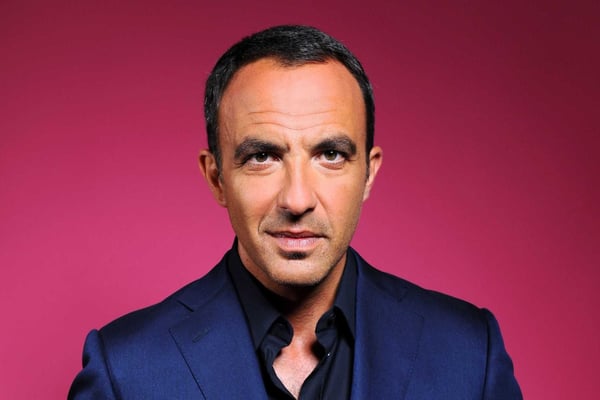 La Richesse de Nikos Aliagas : Une Fortune de 67 Millions d’Euros Dévoilée