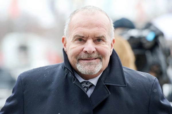 Paul Houde Salaire : Révélation des chiffres de l’animateur vedette