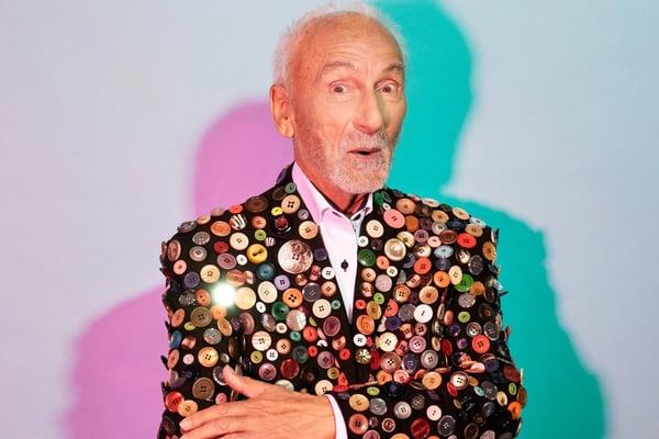 Yvon Deschamps Fortune : L’Héritage Financier de l’Humoriste Québécois