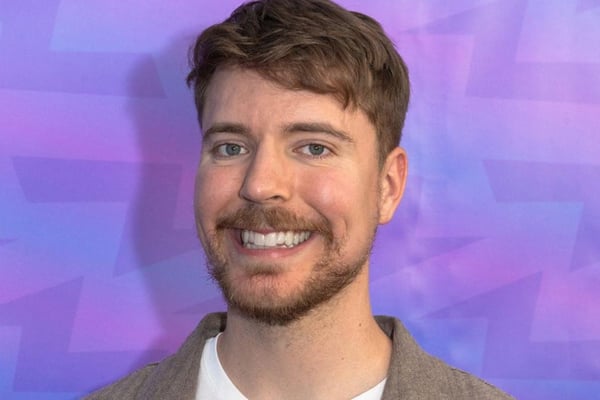 Comment MrBeast Est Devenu Le YouTubeur Le Plus Riche du Monde en 2025