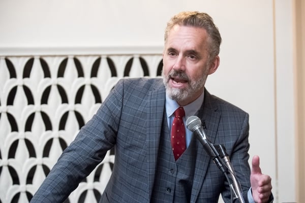 Jordan Peterson : La Fortune du Psychologue Controversé en 2025