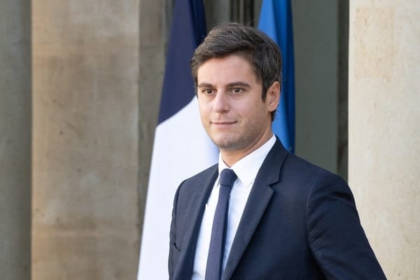 Vermogen van Gabriel Attal miljonair : Wat is het patrimonium van de jongste premier van Frankrijk in 2025?