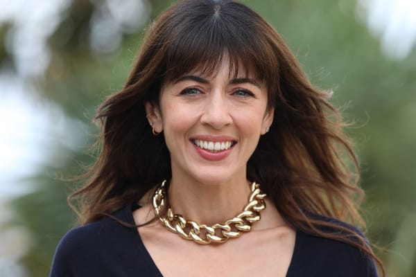 Het fortuin van Nolwenn Leroy: een succesvolle muzikale carrière en een vermogen van 145 miljoen euro