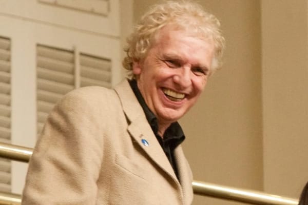 Fortuin Serge Thériault: De financiële nalatenschap van de komiek uit Quebec in 2025