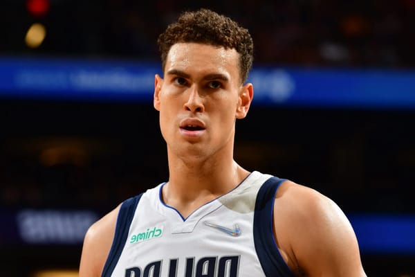 Dwight Powell Fortune : Een Blik op het Vermogen van de NBA-speler in 2025