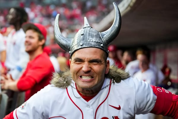 Joey Votto Vermogen : Het Indrukwekkende Vermogen van de Honkbalspeler in 2025