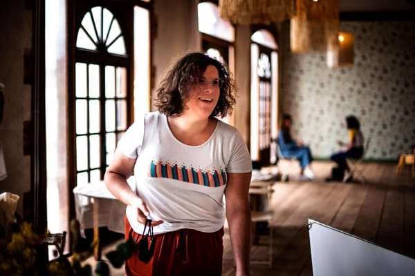 Rachel Garrat-Valcarcel, politiek journaliste: carrièrepad, analyses en mediabijdragen