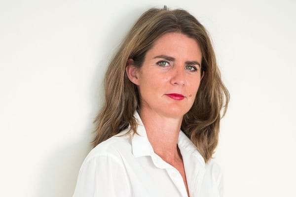 Camille Kouchner: Fortuin, Parcours, Familie en Erfenis in 2025