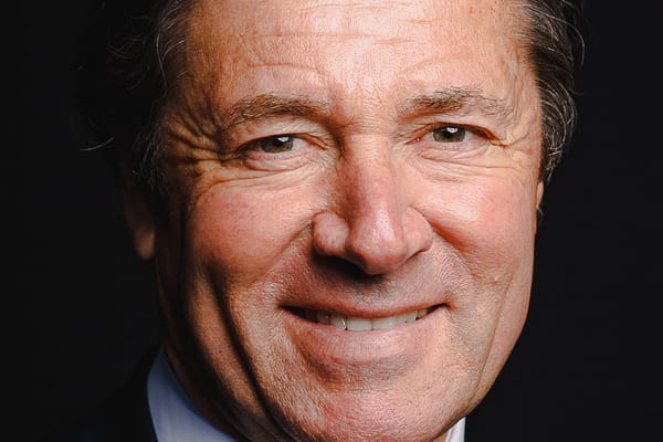 Christian Estrosi : Hoe De Burgemeester Van Nice Zijn Vermogen Opbouwde In 2025