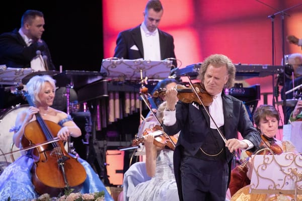 André Rieu: Hoe Hij De Wals In Een Fortuin Heeft Omgezet In 2025