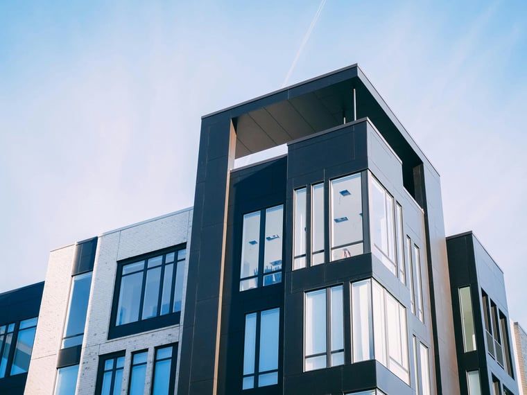 Serge Hannecart: 30 Ans de Révolution Immobilière en Belgique