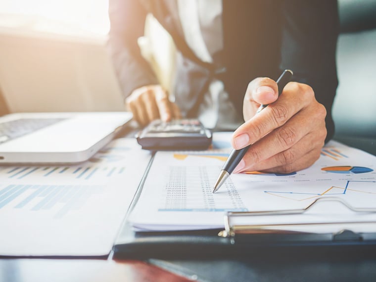 Gilles Samyn: Financial Strategist with a net worth of €51.9M