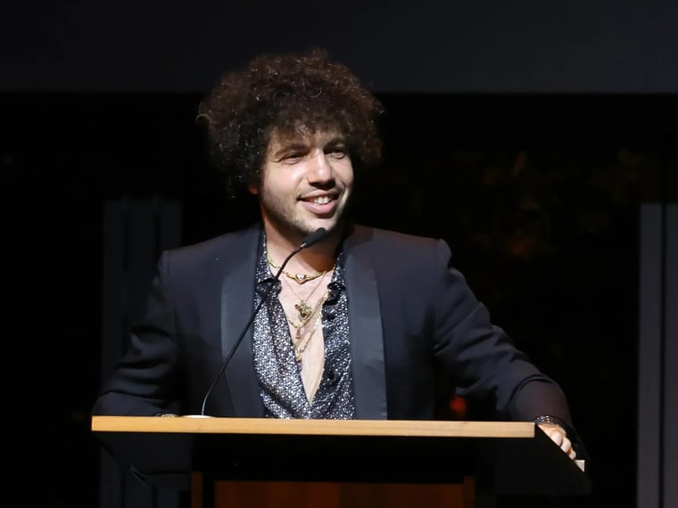 Vermögen Von Benny Blanco In 2025: Der Produzent Der Stars Wurde Millionär