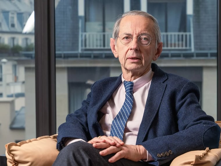 Fortune William Higgons: Erforscher des Schicksals und Pionier der britischen Geschichte