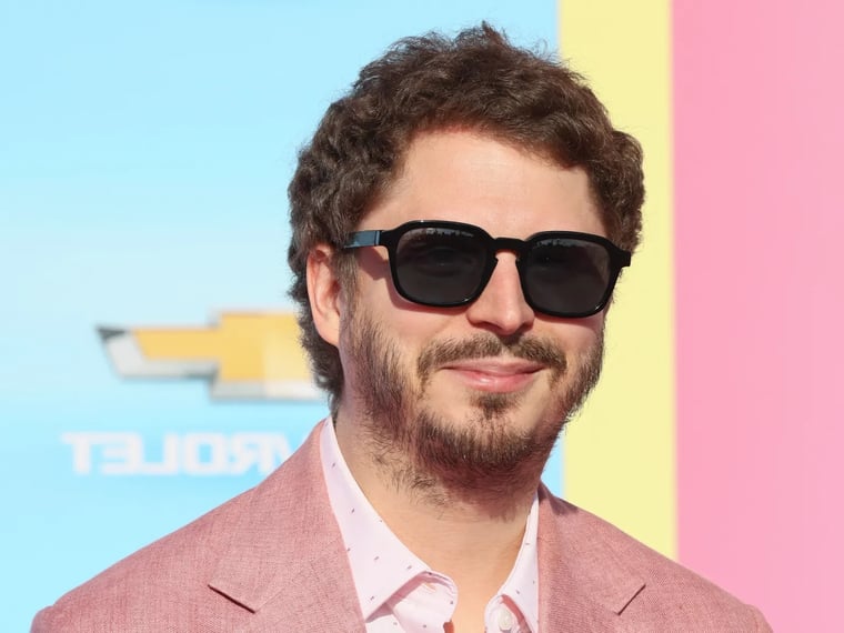 Michael Cera Vermögen : Der Finanzielle Stand des Schauspielers in 2025