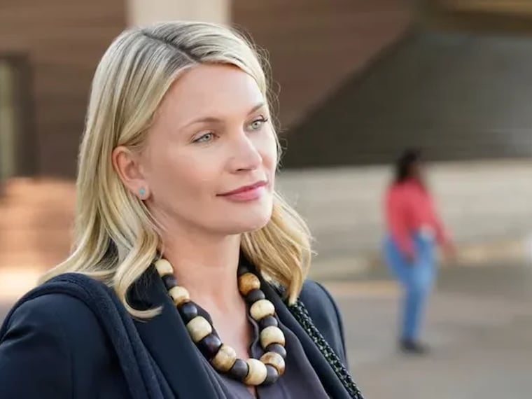 Natasha Henstridge Fortuin : Fortuin en Succes van de Canadese Actrice in 2025