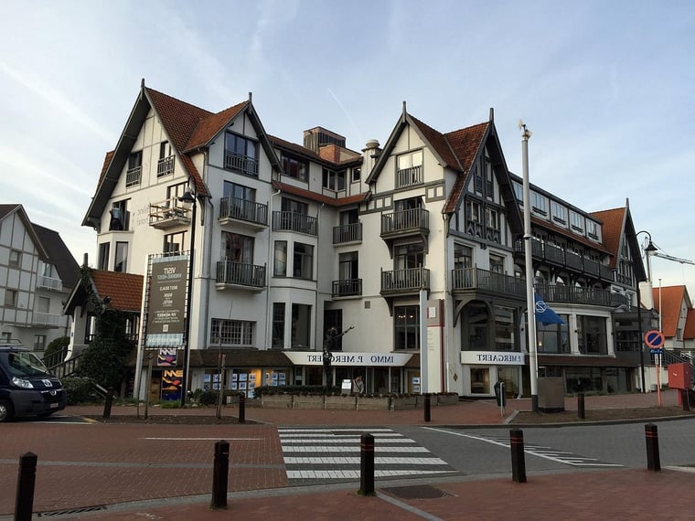 Financiële geheimen van Hotel Memlinc: de patrimoniale strategie van de familie Deklerck