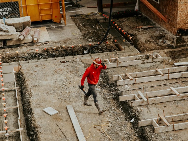 Bernard Van Canneyt: 30 Ans d’Excellence Immobilière à Bruxelles