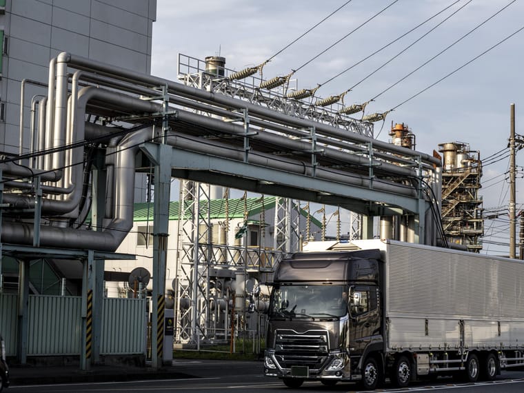 Famille Maas: Dynastie à 1 Milliard d’Euros dans le Commerce Chimique Mondial