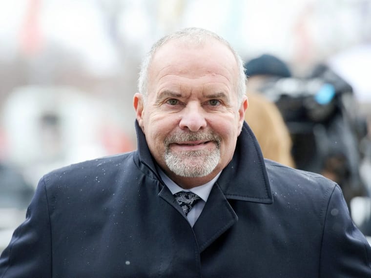 Paul Houde Salaire : Révélation des chiffres de l’animateur vedette