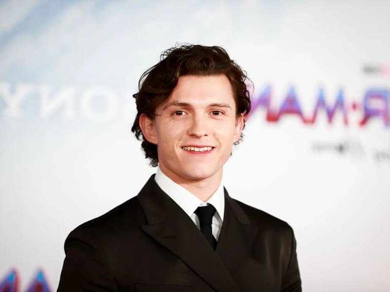 Fortune Tom Holland : Révélations sur sa Carrière Fulgurante à Hollywood