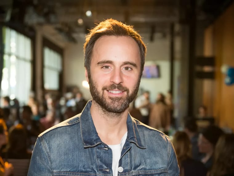 Fortune Louis-José Houde: The Quebec comedian's financial evolution in 2025