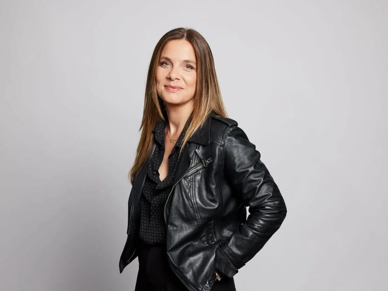 Amelie Rosique : Carrière in de journalistiek, mediacarrière en prestaties