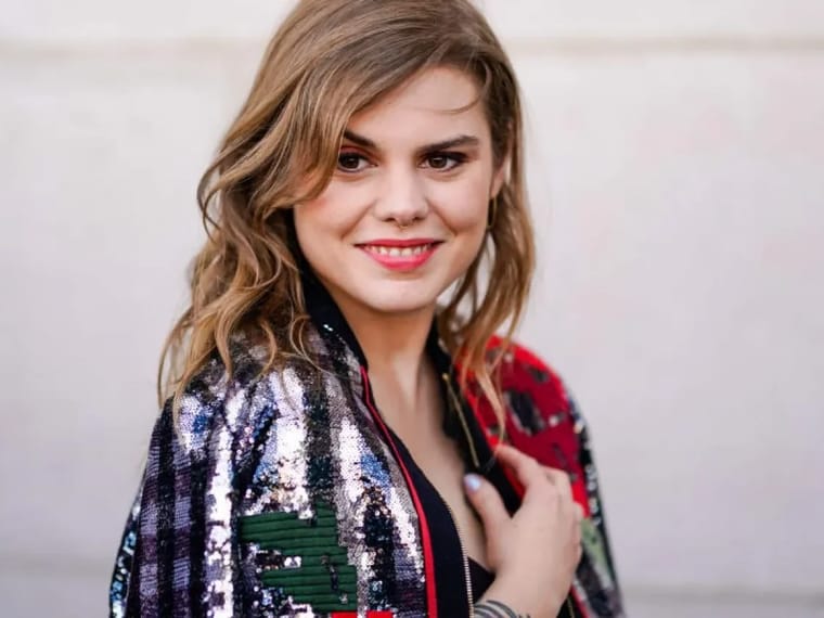 Fortune Coeur de Pirate: Analysis of the Musical Trajectory and Financial Success of the Quebec Artist