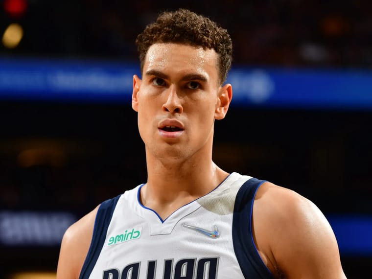 Dwight Powell Vermögen : Ein Blick Auf Das Vermögen Des NBA-Spielers In 2025