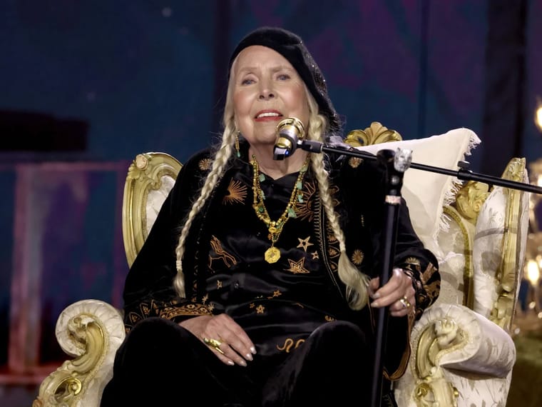 Joni Mitchell Vermögen : Das geschätzte Vermögen der legendären Singer-Songwriterin in 2025