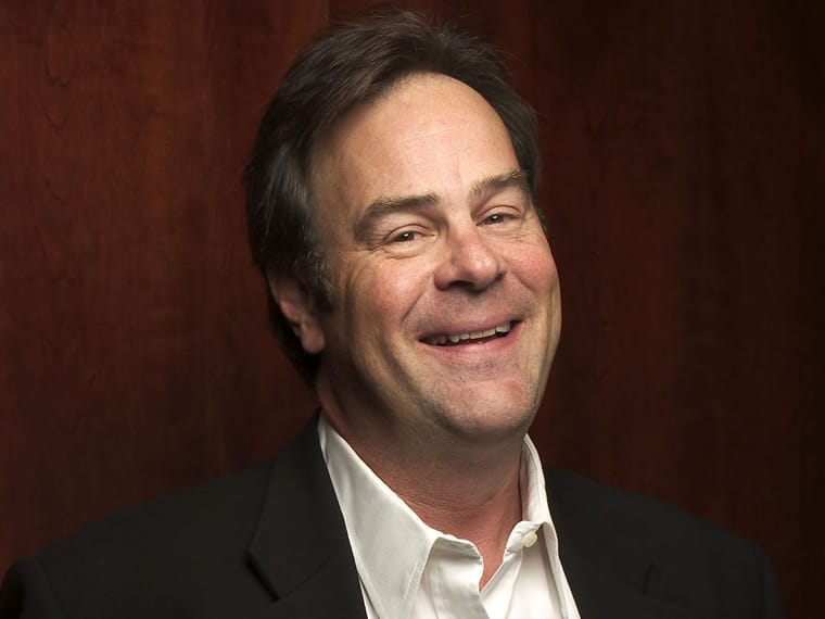 Dan Aykroyd: Vermogen, Familie, Inkomsten En Vastgoedpatrimonium in 2025