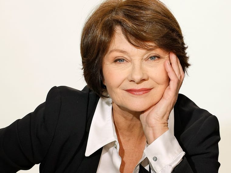 Macha Méril, Koninklijk Erfgoed en Stijgend Vermogen in 2025