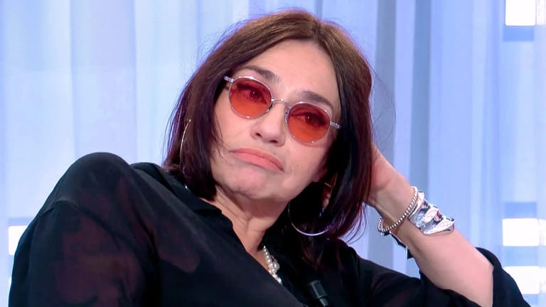 Beatrice Dalle Größter Verdiener: Analyse des Verdienstes der französischen Schauspielerin im Jahr 2025