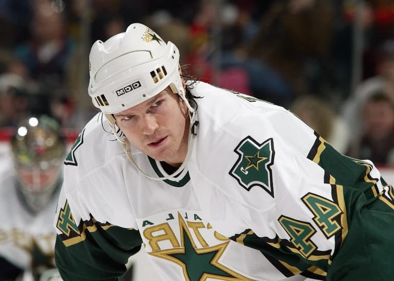 Jason Arnott Vermögen : Das Vermögen des ehemaligen NHL-Starspielers in 2025