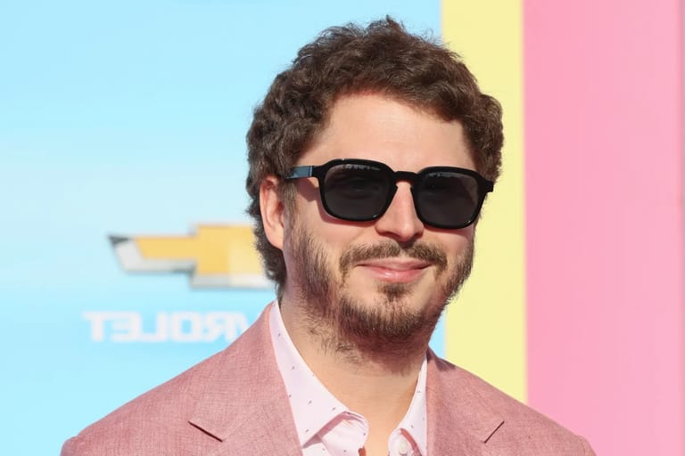 Michael Cera Vermögen : Der Finanzielle Stand des Schauspielers in 2025
