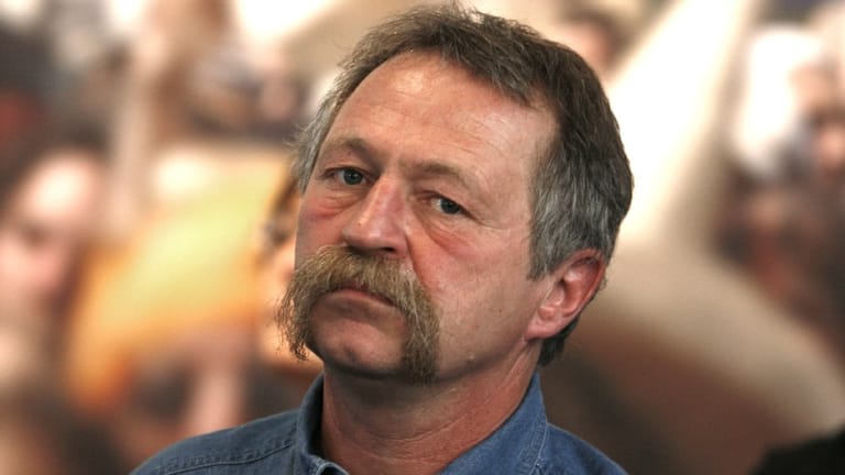 Ist José Bové reich? Schätzung 2026, Einnahmequellen und ungeklärte Fragen